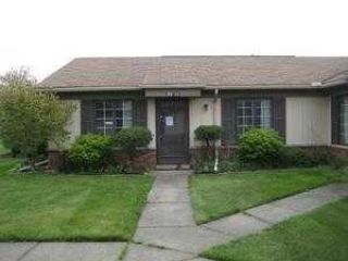 Foreclosed Home - 32811 VALLEY DR, 48093