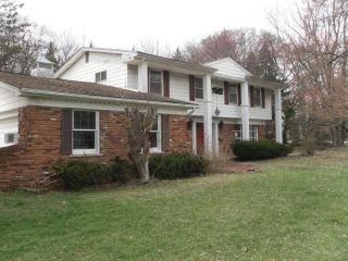 Foreclosed Home - 32027 Aline Drive, 48093
