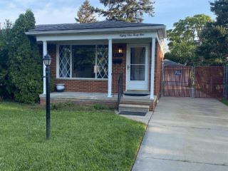 Foreclosed Home - 8141 LINDA ST, 48093