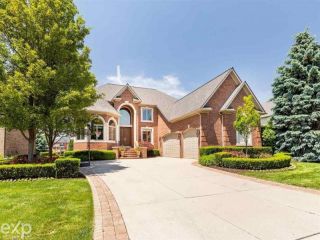 Foreclosed Home - 57193 SCENIC HOLLOW DR, 48094
