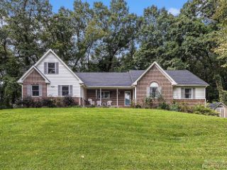 Foreclosed Home - 7754 HAMMEL RD, 48116