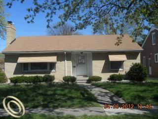 Foreclosed Home - 25050 CHERRY HILL ST, 48124