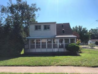 Foreclosed Home - 25553 Annapolis St, 48125