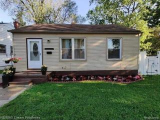 Foreclosed Home - 26225 ANNAPOLIS ST, 48125