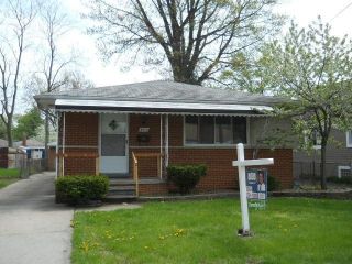 Foreclosed Home - 8650 NIGHTINGALE ST, 48127