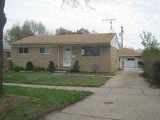 Foreclosed Home - 5642 N SILVERY LN, 48127