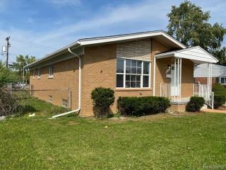 Foreclosed Home - 25700 W WARREN ST, 48127
