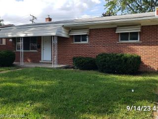 Foreclosed Home - 27286 MIDWAY ST, 48127
