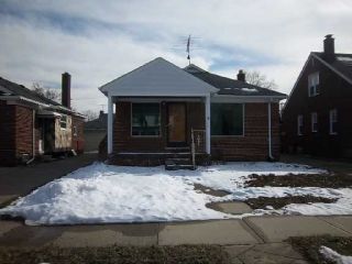 Foreclosed Home - 23905 OAK ST, 48128