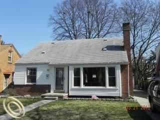 Foreclosed Home - 2022 DREXEL ST, 48128
