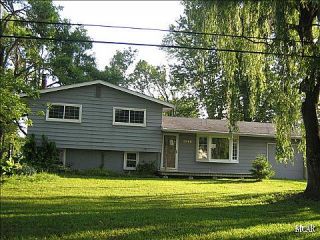 Foreclosed Home - 2962 DIXIEBROOK ST, 48133