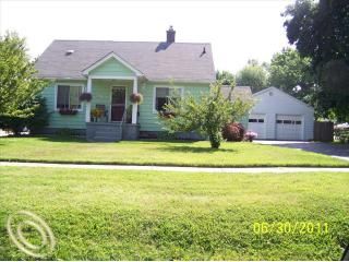 Foreclosed Home - 26945 W HURON RIVER DR, 48134