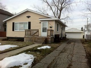Foreclosed Home - 28652 ELMWOOD ST, 48135