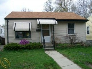 Foreclosed Home - 28960 ELMWOOD ST, 48135