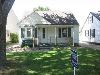 Foreclosed Home - 29856 ELMWOOD ST, 48135