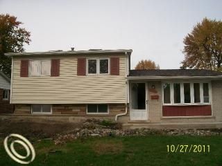 Foreclosed Home - 27444 WINDSOR ST, 48135