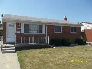 Foreclosed Home - 30345 MAPLEWOOD ST, 48135