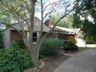 Foreclosed Home - 27841 SOUTHPOINTE RD, 48138