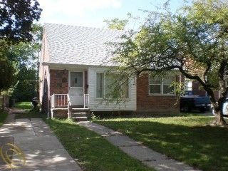 Foreclosed Home - 400 SHERBOURNE ST, 48141