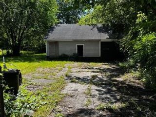 Foreclosed Home - 29217 PARKWOOD ST, 48141