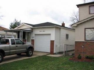 Foreclosed Home - 1318 APPLEWOOD AVE, 48146