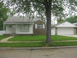Foreclosed Home - 1423 WINCHESTER AVE, 48146