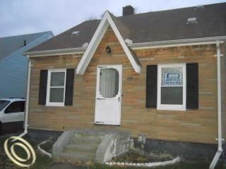 Foreclosed Home - 922 PARK AVE, 48146