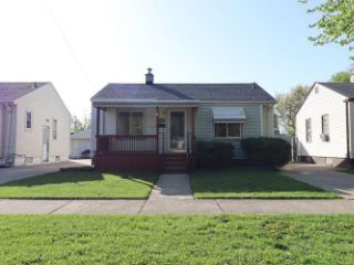 Foreclosed Home - 1423 APPLEWOOD AVE, 48146