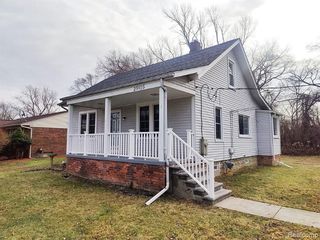 Foreclosed Home - 29105 SAINT MARTINS ST, 48152