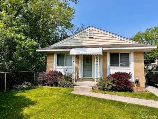 Foreclosed Home - 18865 GILLMAN ST, 48152