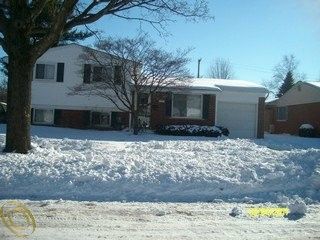 Foreclosed Home - 38107 ROSS ST, 48154