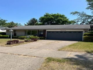 Foreclosed Home - 14650 PARK ST, 48154