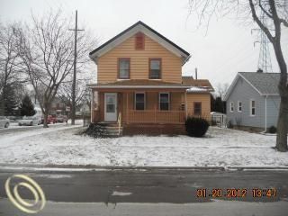 Foreclosed Home - 601 E 3RD ST, 48161