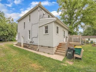 Foreclosed Home - 715 W 7TH ST, 48161