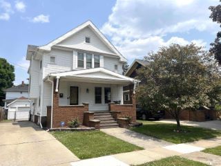 Foreclosed Home - 119 E 7TH ST, 48161