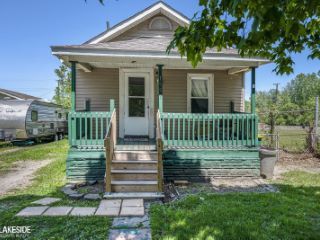 Foreclosed Home - 1553 OAK ST, 48161