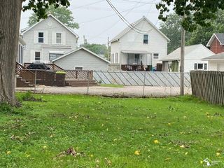 Foreclosed Home - 734 SMITH ST, 48161