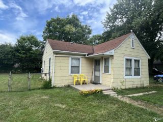 Foreclosed Home - 3228 ELMWOOD ST, 48162