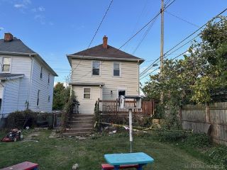 Foreclosed Home - 318 E LORAIN ST, 48162