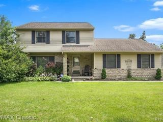 Foreclosed Home - 59579 STERLING DR, 48165