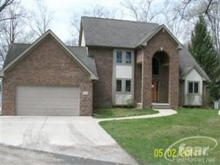 Foreclosed Home - 2786 HILLCREST DR, 48169