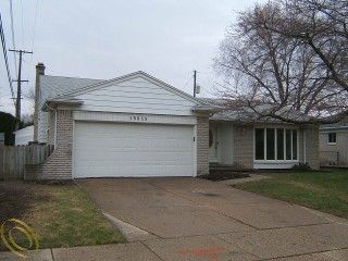Foreclosed Home - List 100049005