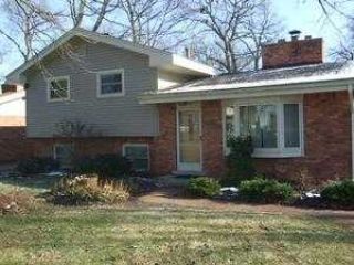Foreclosed Home - 30539 TRIANGLE DR, 48173