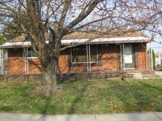 Foreclosed Home - 9429 CHAMBERLAIN ST, 48174