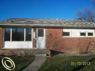 Foreclosed Home - 23452 IRVING ST, 48180