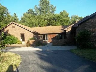 Foreclosed Home - 300 E SUB STATION RD, 48182