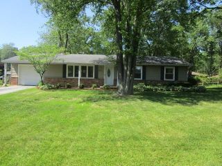Foreclosed Home - 1192 Oakmont Drive, 48182