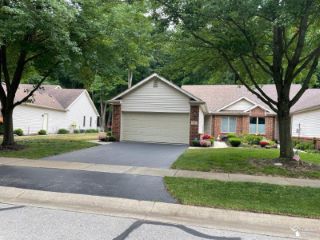 Foreclosed Home - 1627 SPRUCE CT, 48182