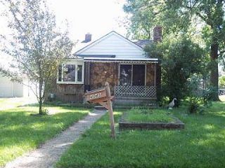 Foreclosed Home - 4045 CARNEGIE ST, 48184