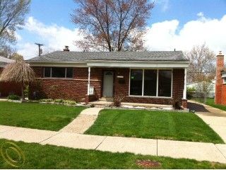 Foreclosed Home - 8147 GARY AVE, 48185
